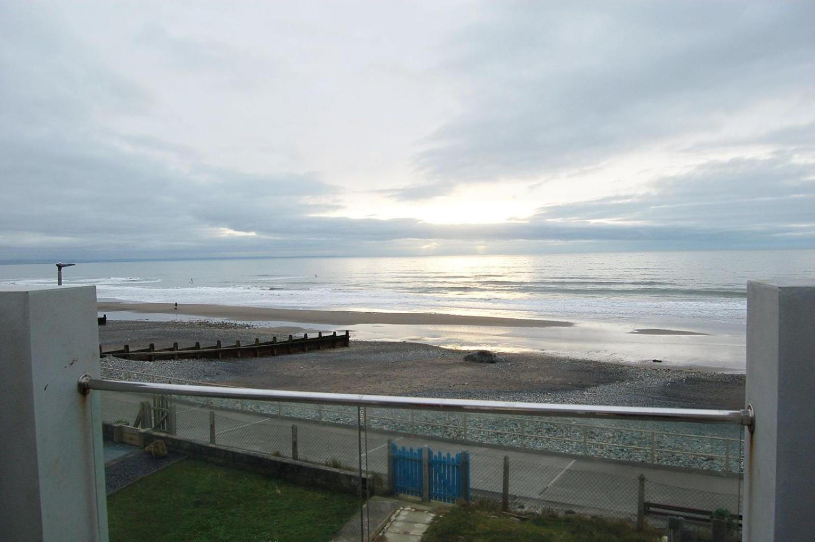 Seagull Beach House Tywyn Exterior photo